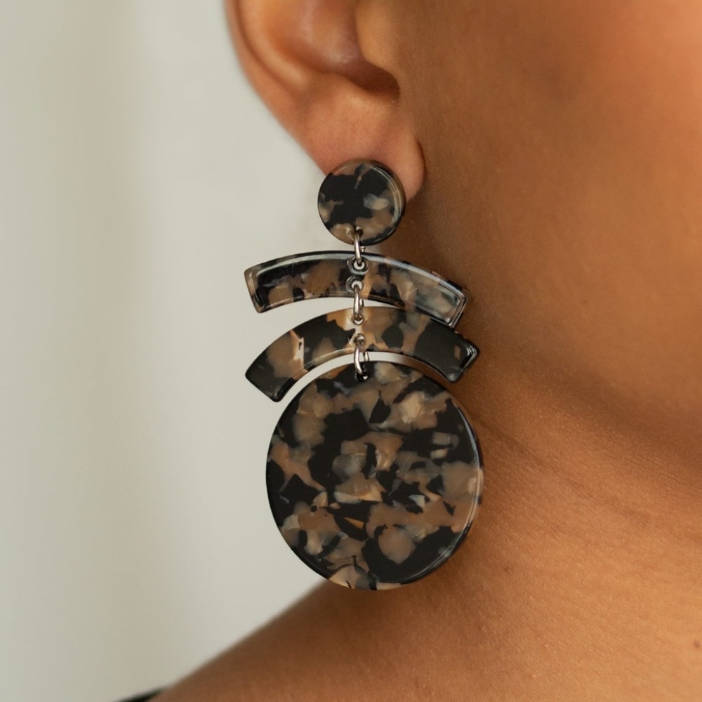 In The HAUTE Seat Earrings